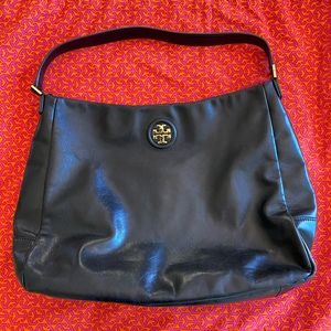 Tory Burch Black Leather Dena Hobo shoulder bag.